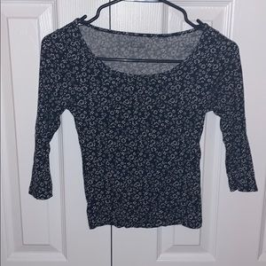 Brand: Mudd black and white Floral 3/4 sleeve.